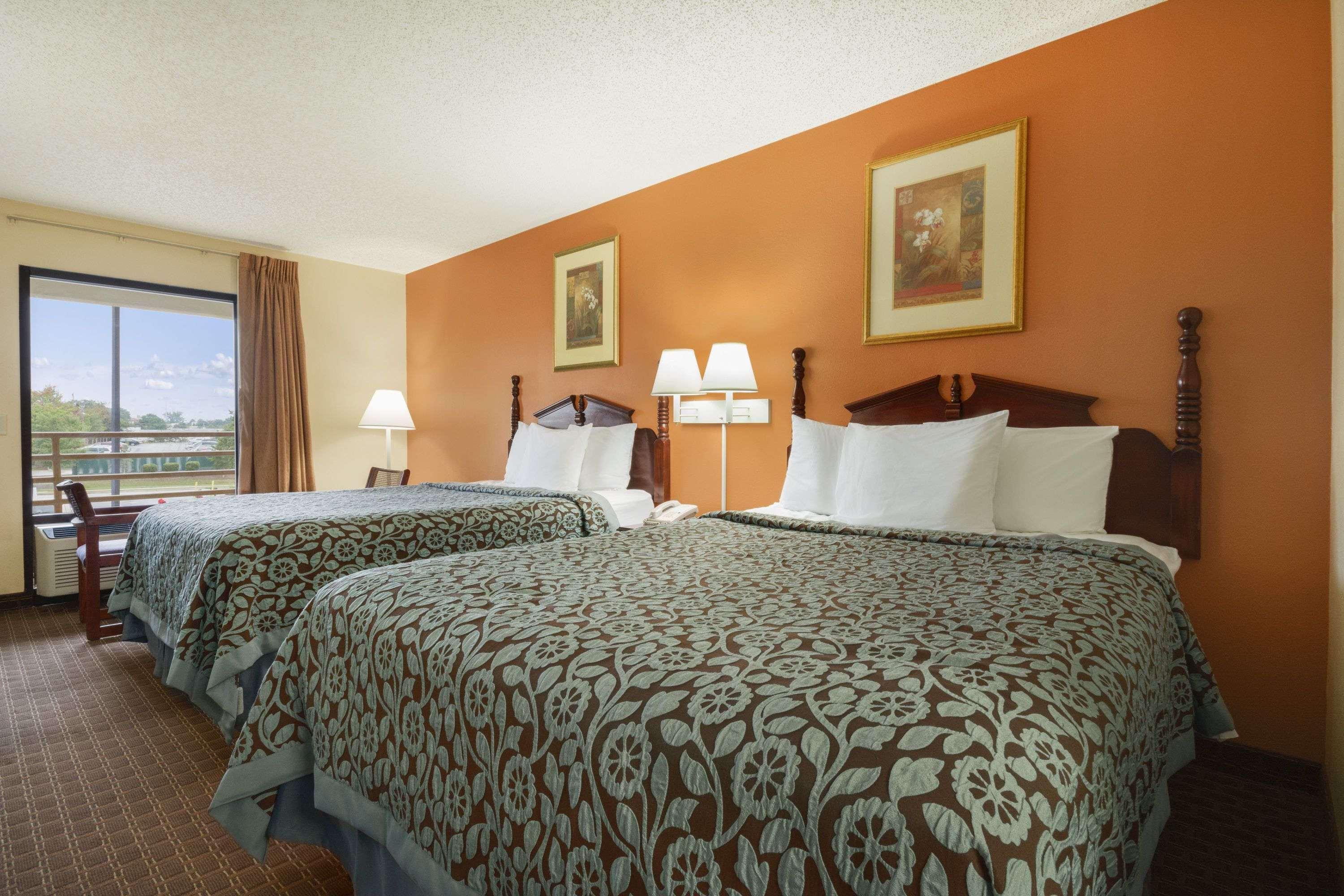 Days Inn By Wyndham Atlanta Стоун-Маунтін Екстер'єр фото