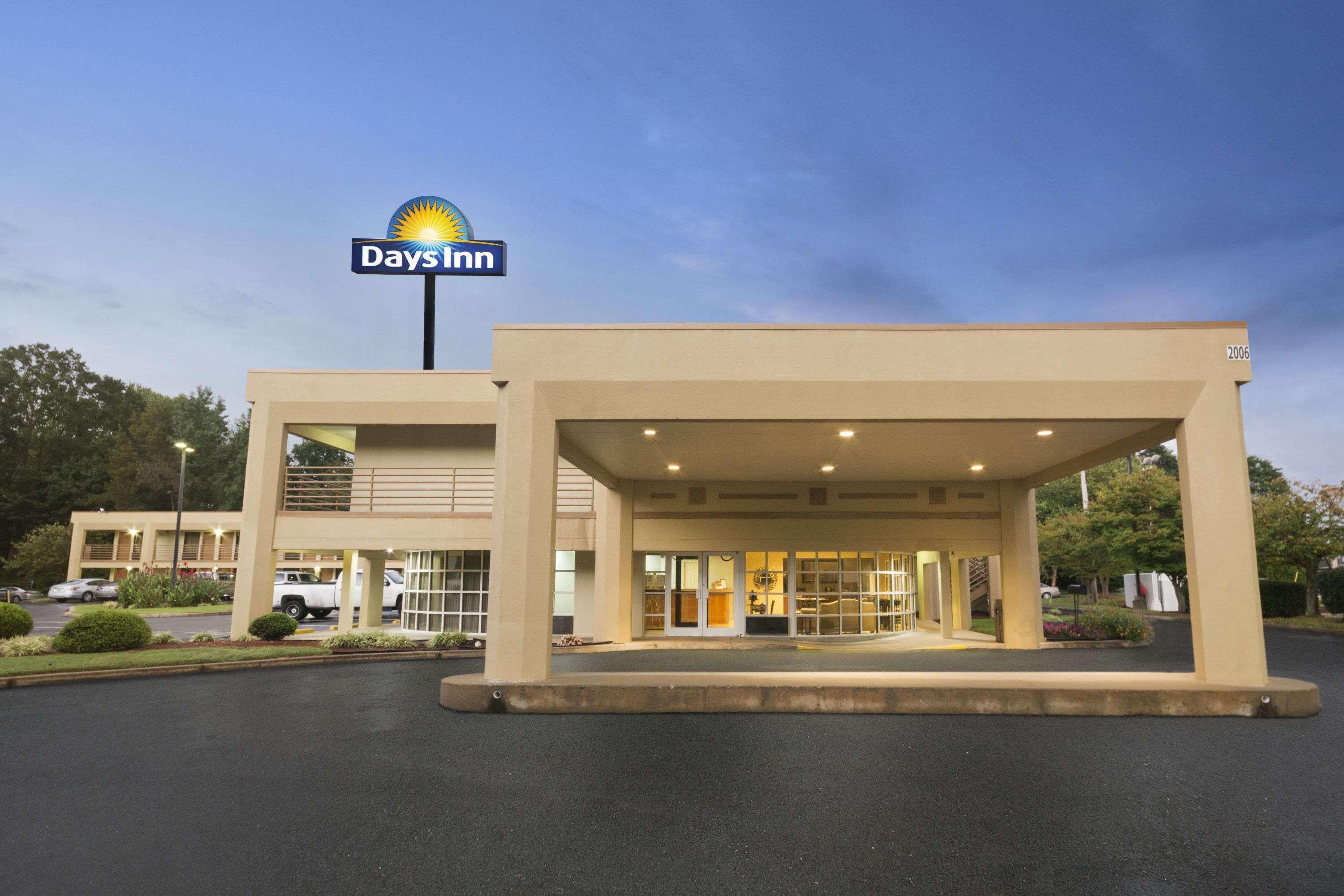 Days Inn By Wyndham Atlanta Стоун-Маунтін Екстер'єр фото